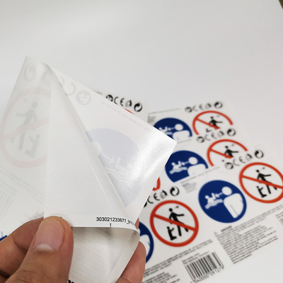 Błyszczące naklejki ostrzegawcze Etykiety PVC Klej CMYK Wodoodporny papier winylowy