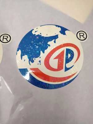 Łatwe do zrzucenia Holograficzne naklejki do pieczęci UV Odporne na drukowanie Trwałe wodoodporne etykiety laserowe do logo